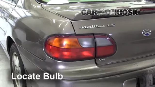 2002 Chevrolet Malibu LS 3.1L V6 Éclairage Feux de marche arrière (remplacer une ampoule)